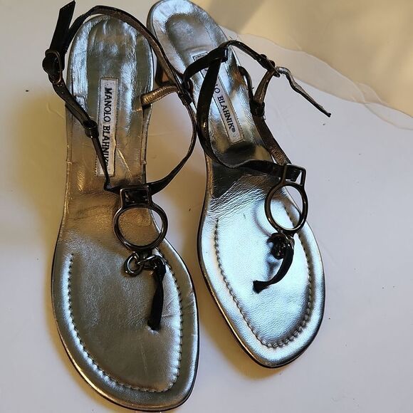 Manolo Blahnik Metallic Silver Strappy Heels - Picture 11 of 12